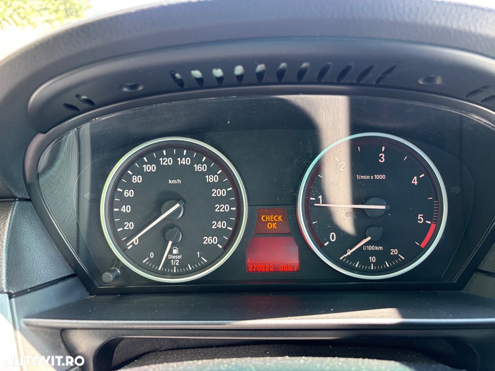 BMW Seria 5 520d - 9