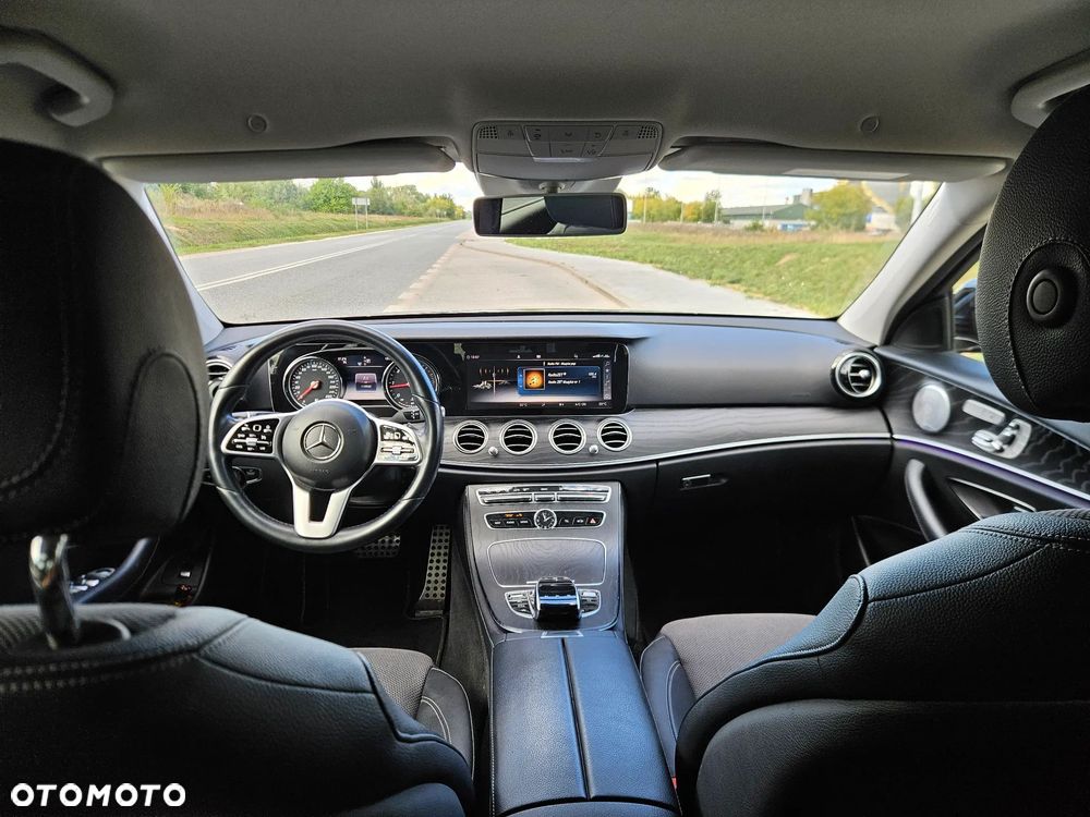 Mercedes-Benz Klasa E 220 d 4-Matic Business Edition 9G-TRONIC - 10