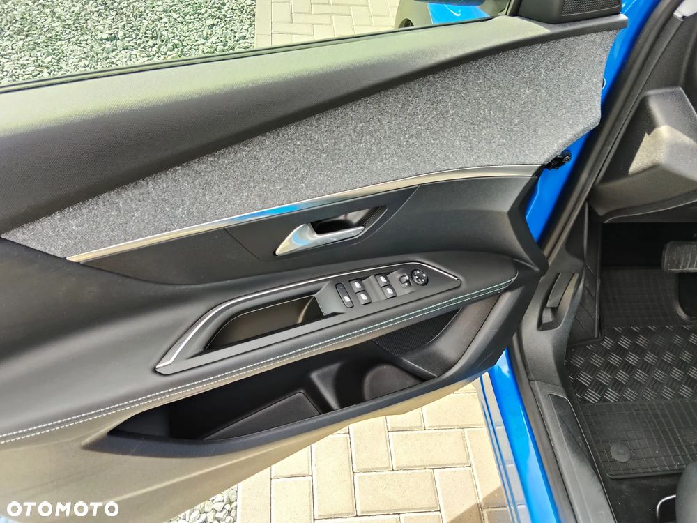 Peugeot 3008 BlueHDi 130 Stop & Start EAT8 Allure Pack - 12