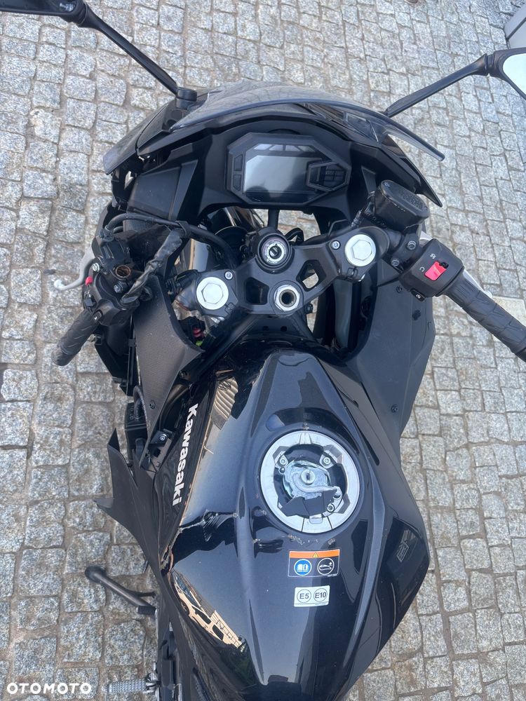Kawasaki Ninja - 2