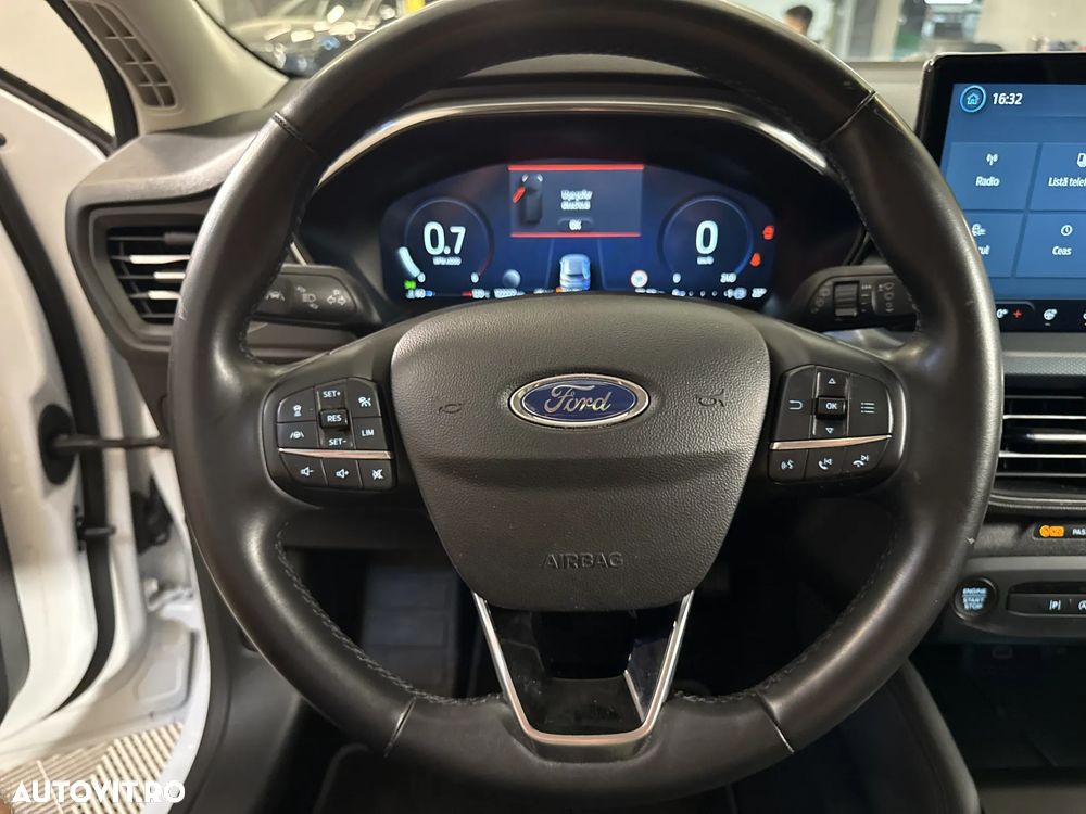 Ford Focus - 17