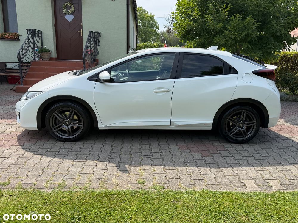 Honda Civic 1.8 i-VTEC Sport Black Edition - 3