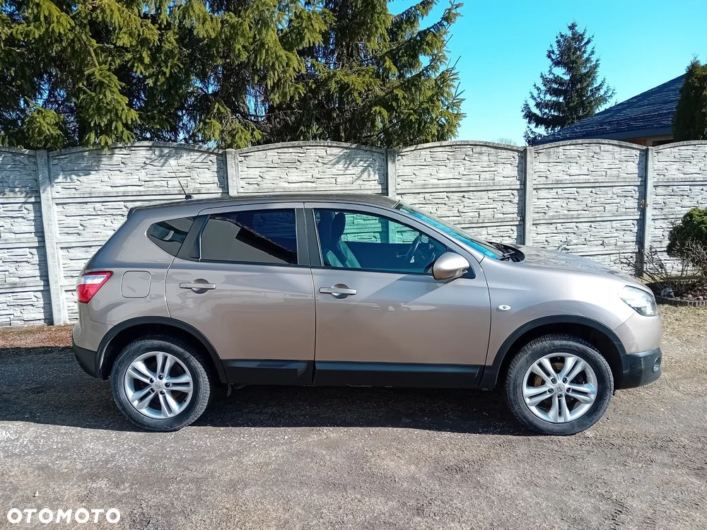 Nissan Qashqai - 11