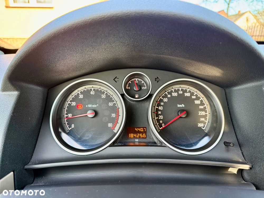 Opel Astra 1.6 Enjoy - 12