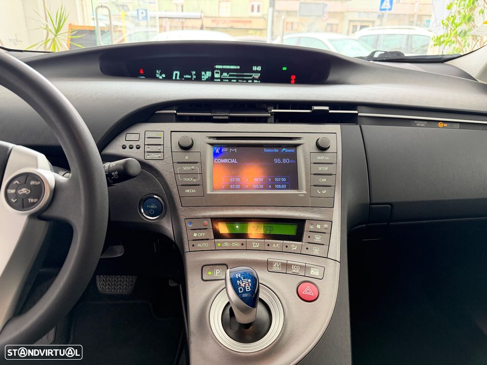 Toyota Prius 1.8 Exclusive - 12