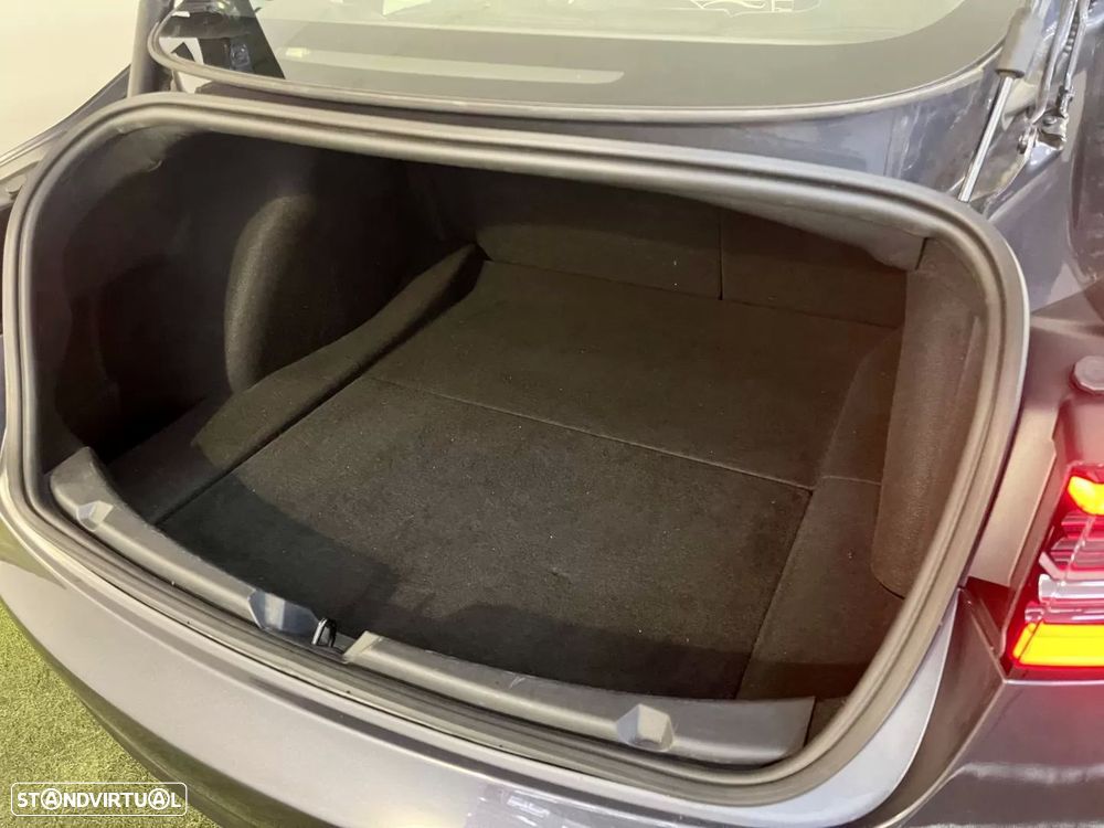 Tesla Model 3 Long Range Tração Integral - 37