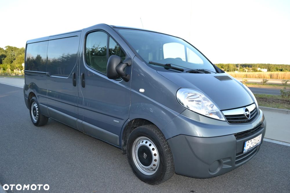 Opel Vivaro - 1