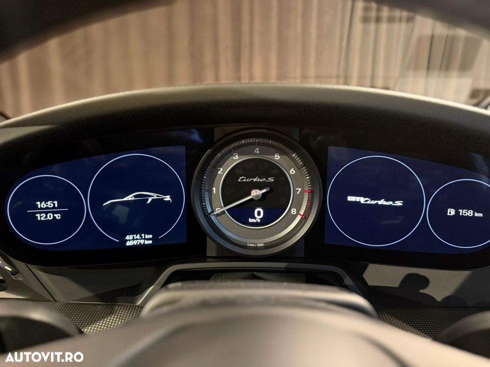 Porsche 911-TURBO-S - 31