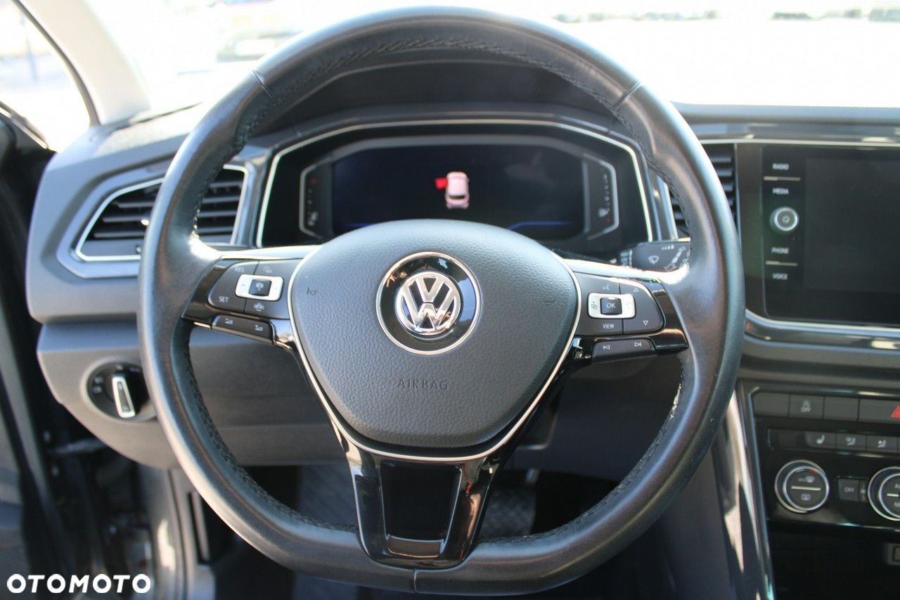 Volkswagen T-Roc - 14