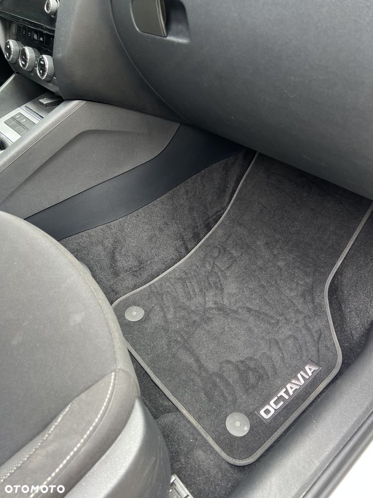 Skoda Octavia 1.6 TDI Ambition - 9