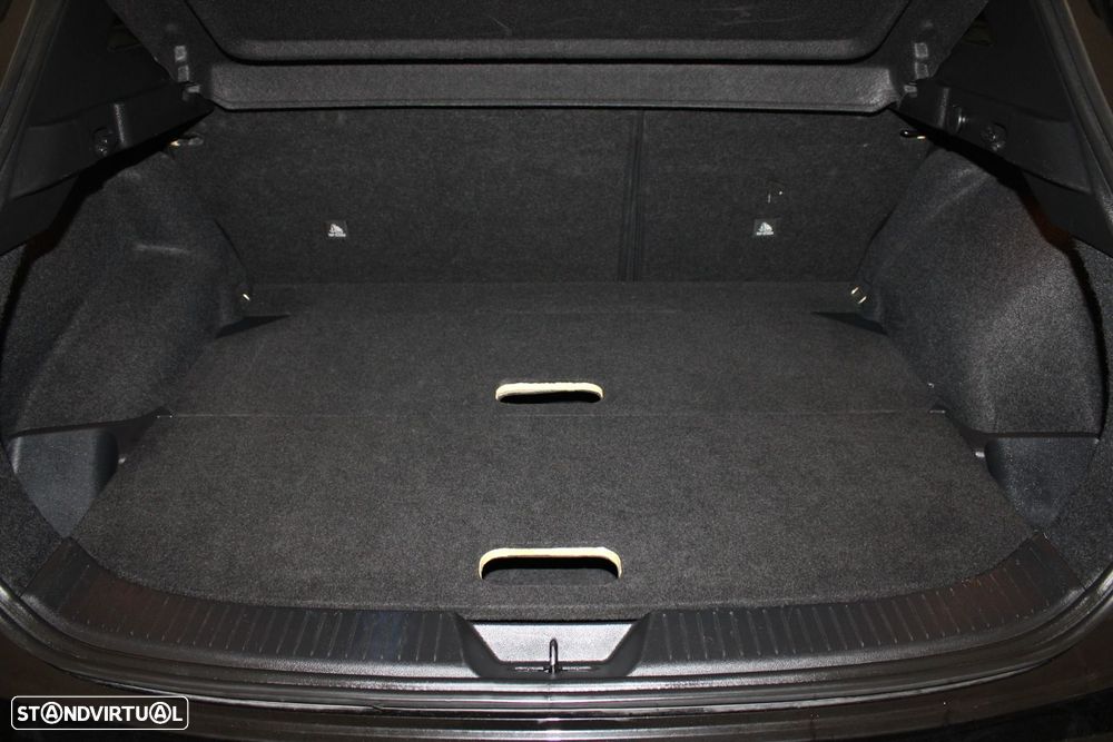 Nissan Qashqai 1.3 DIG-T N-Connecta - 31