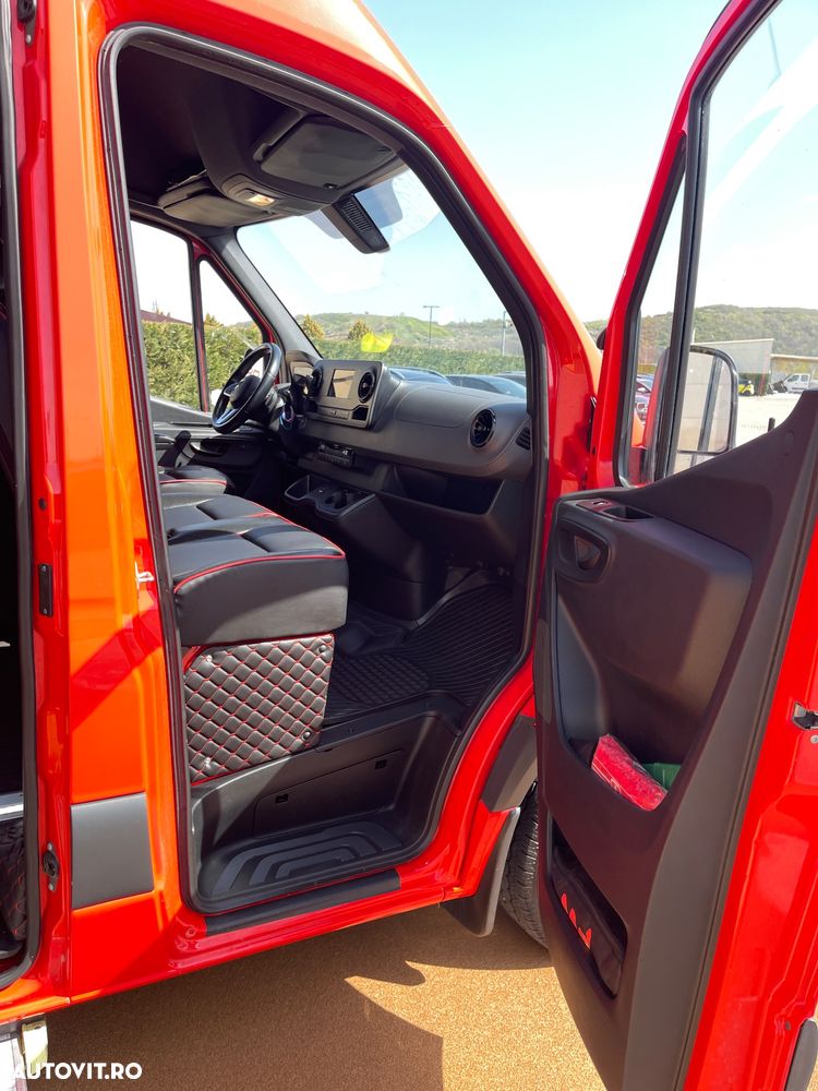 Mercedes-Benz Sprinter - 22