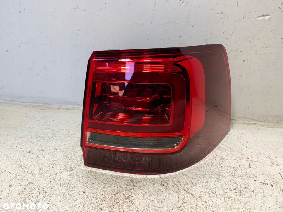 LAMPA TYLNA PRAWA VW SHARAN 7N0 2015-- NOWA AL - LED - 1