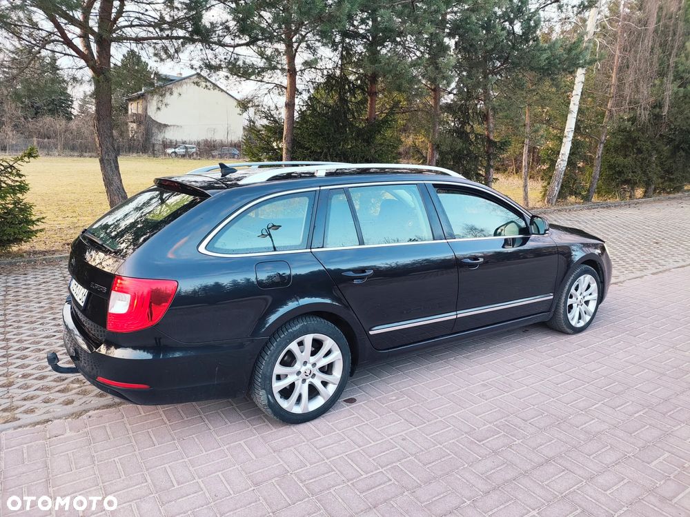 Skoda Superb 2.0 TDI Elegance - 4