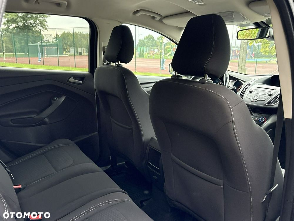 Ford Kuga 1.5 EcoBoost 2x4 Cool & Connect - 13