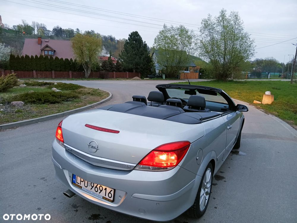 Opel Astra 1.8 Cosmo - 4