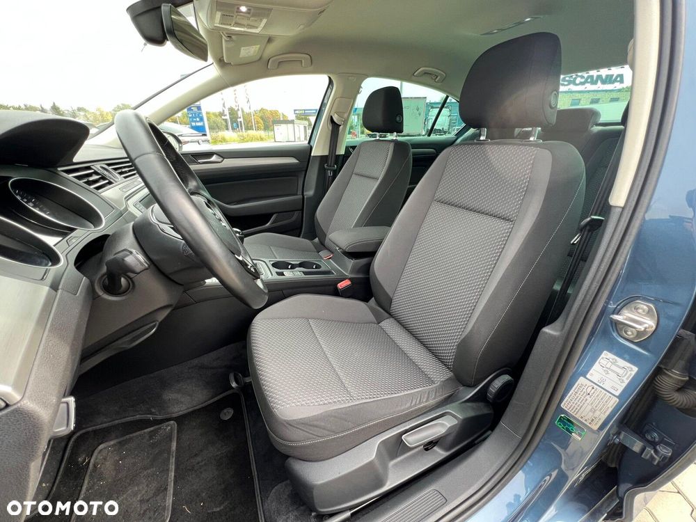 Volkswagen Passat 1.4 TSI BMT Trendline - 13