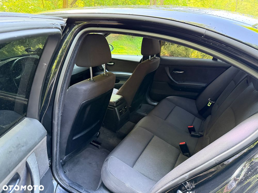 BMW Seria 3 320i - 8