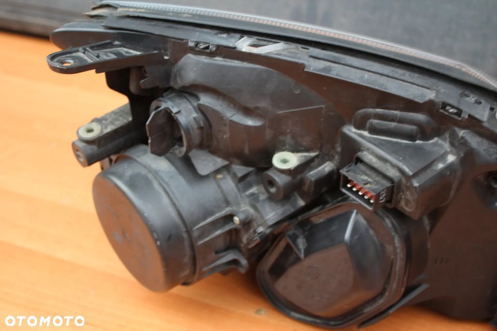 LAMPA LEWA PRZEDNIA OPEL VECTRA C SIGNUM PRZED LIFTEM XENON CIEMNA EUROPA - 12