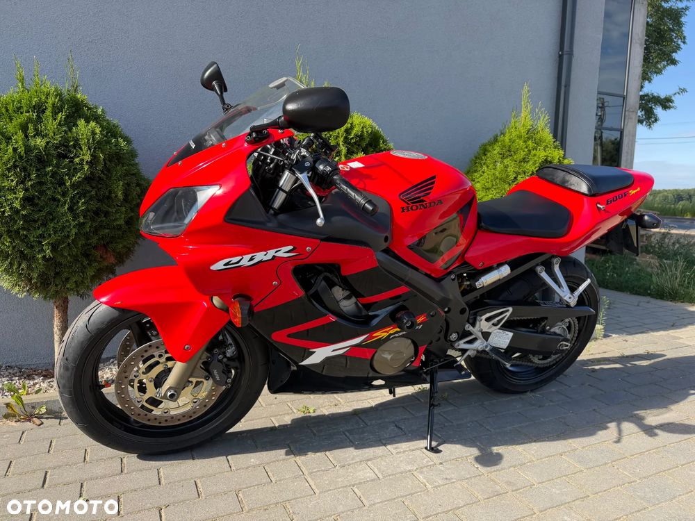 Honda CBR - 37