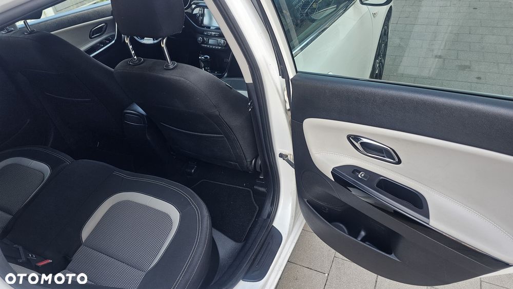 Kia Ceed - 13