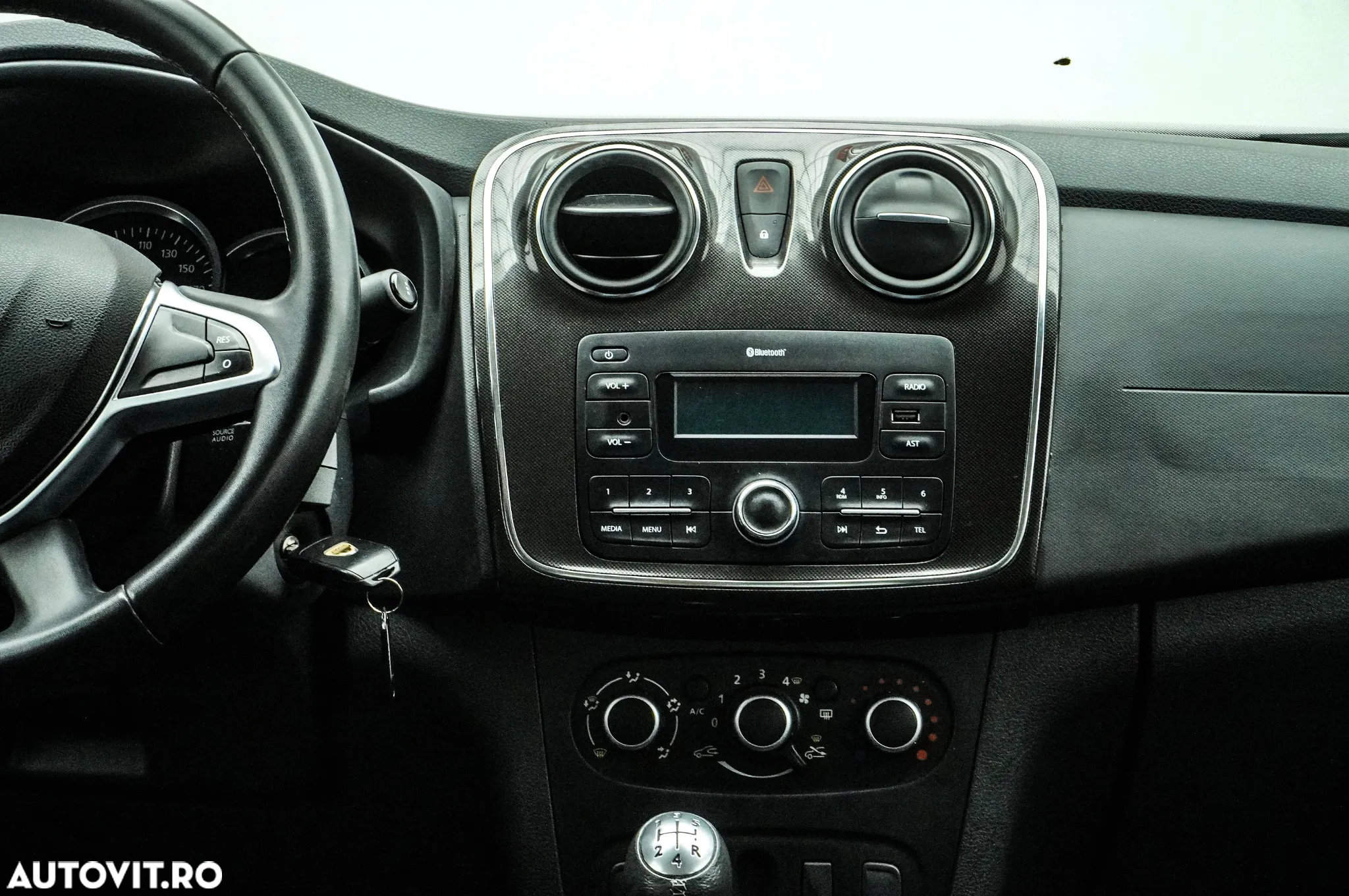 Dacia Logan 1.5 DCI Laureate - 18