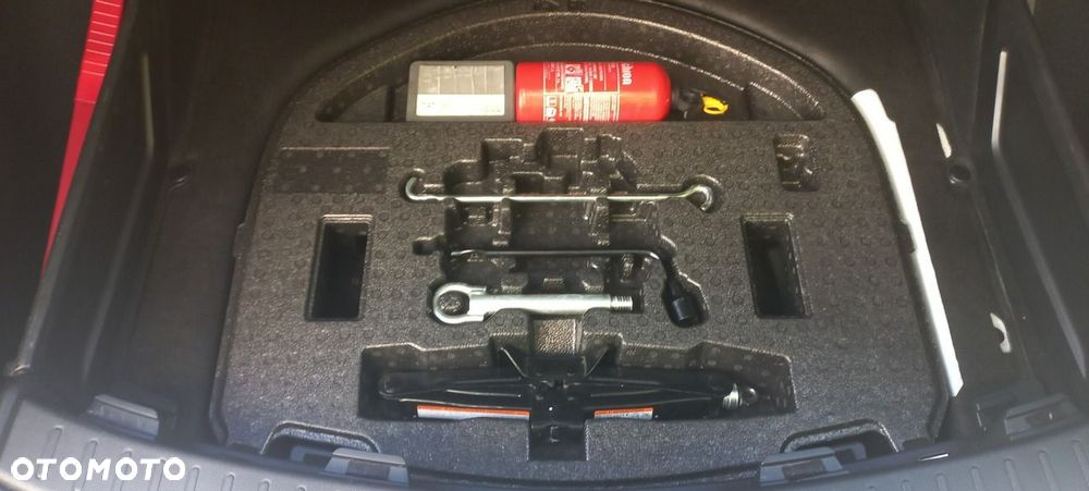Toyota Corolla 1.8 Hybrid Comfort - 19