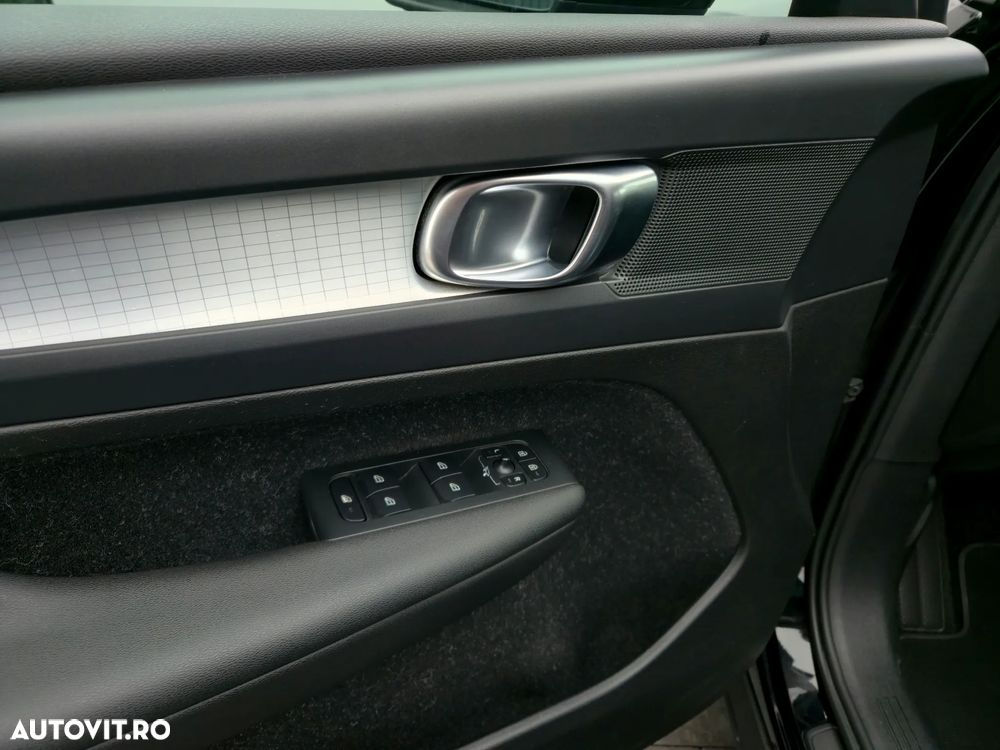 Volvo XC 40 T5 Recharge DKG Essential - 35