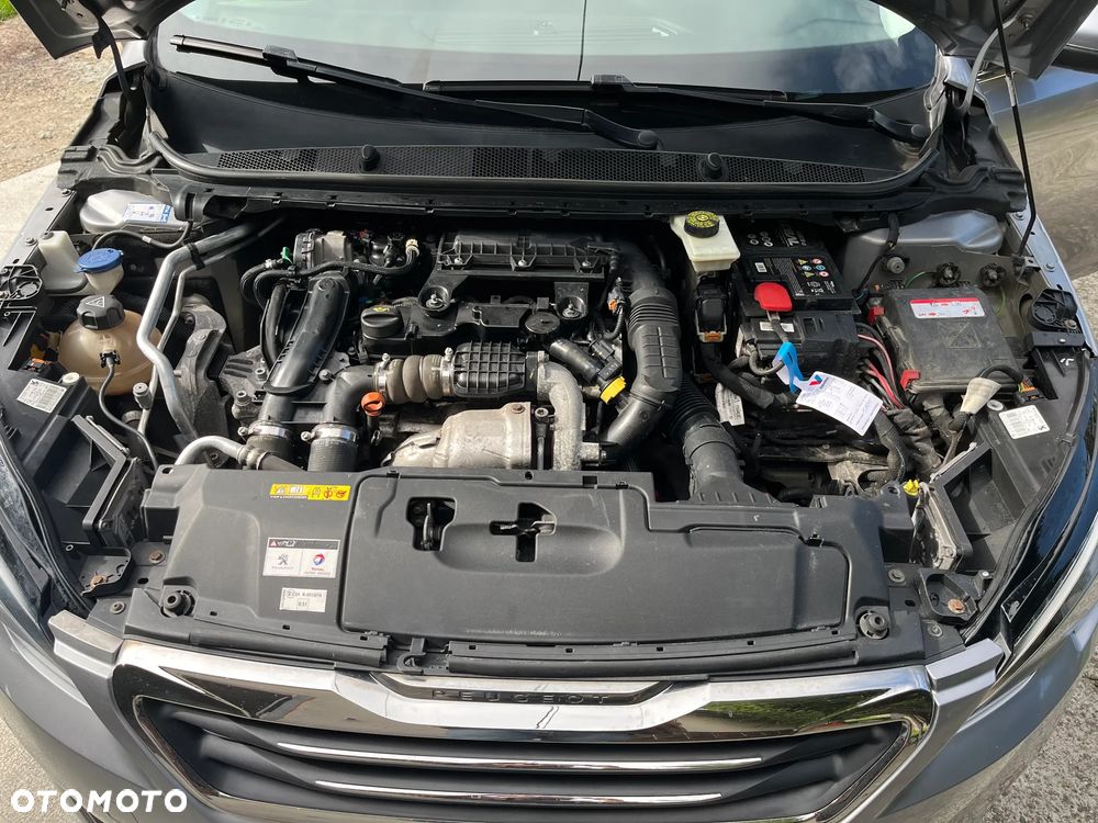 Peugeot 308 SW BlueHDi 120 EAT6 Stop & Start Active - 28