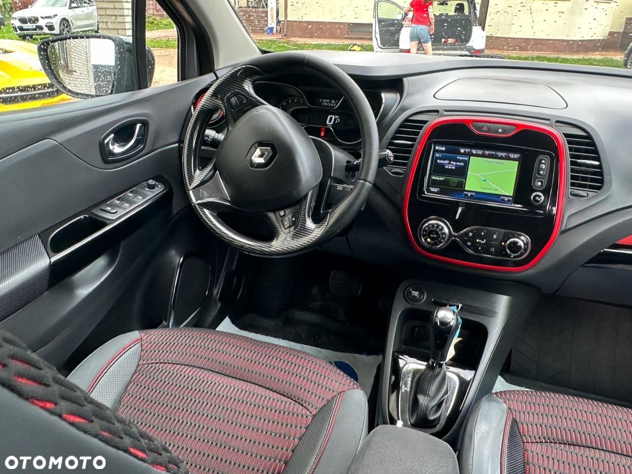 Renault Captur 1.2 TCe Helly Hansen EDC - 20