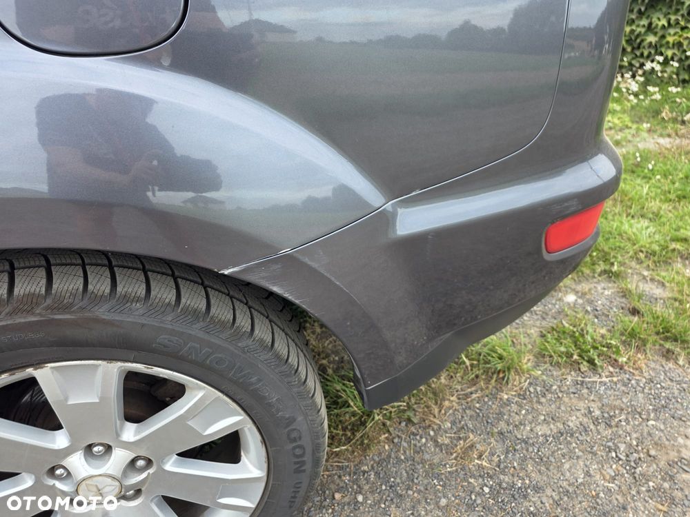 Mitsubishi Outlander 2.0 DID Instyle NAVI - 6