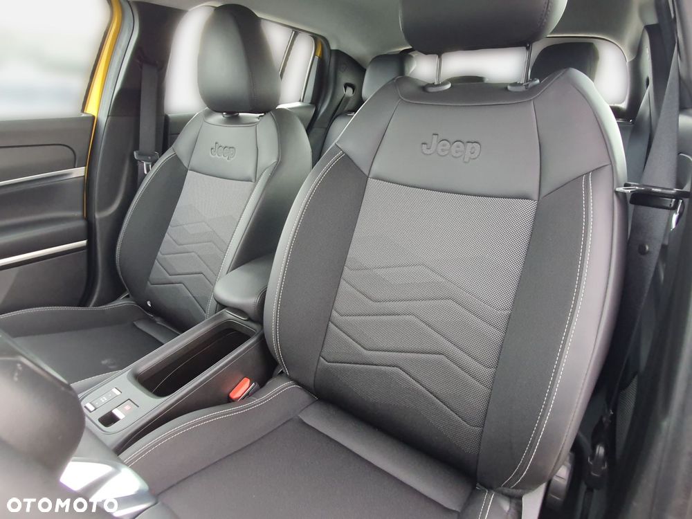 Jeep Avenger 1.2 GSE T3 Altitude FWD - 14