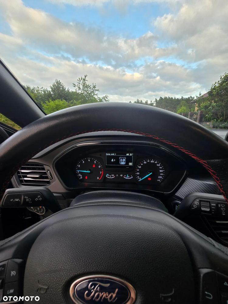 Ford Focus 1.0 EcoBoost ST-Line Style - 12