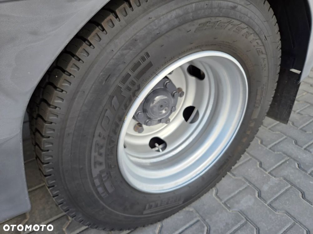 Mercedes-Benz Atego 818 - 23