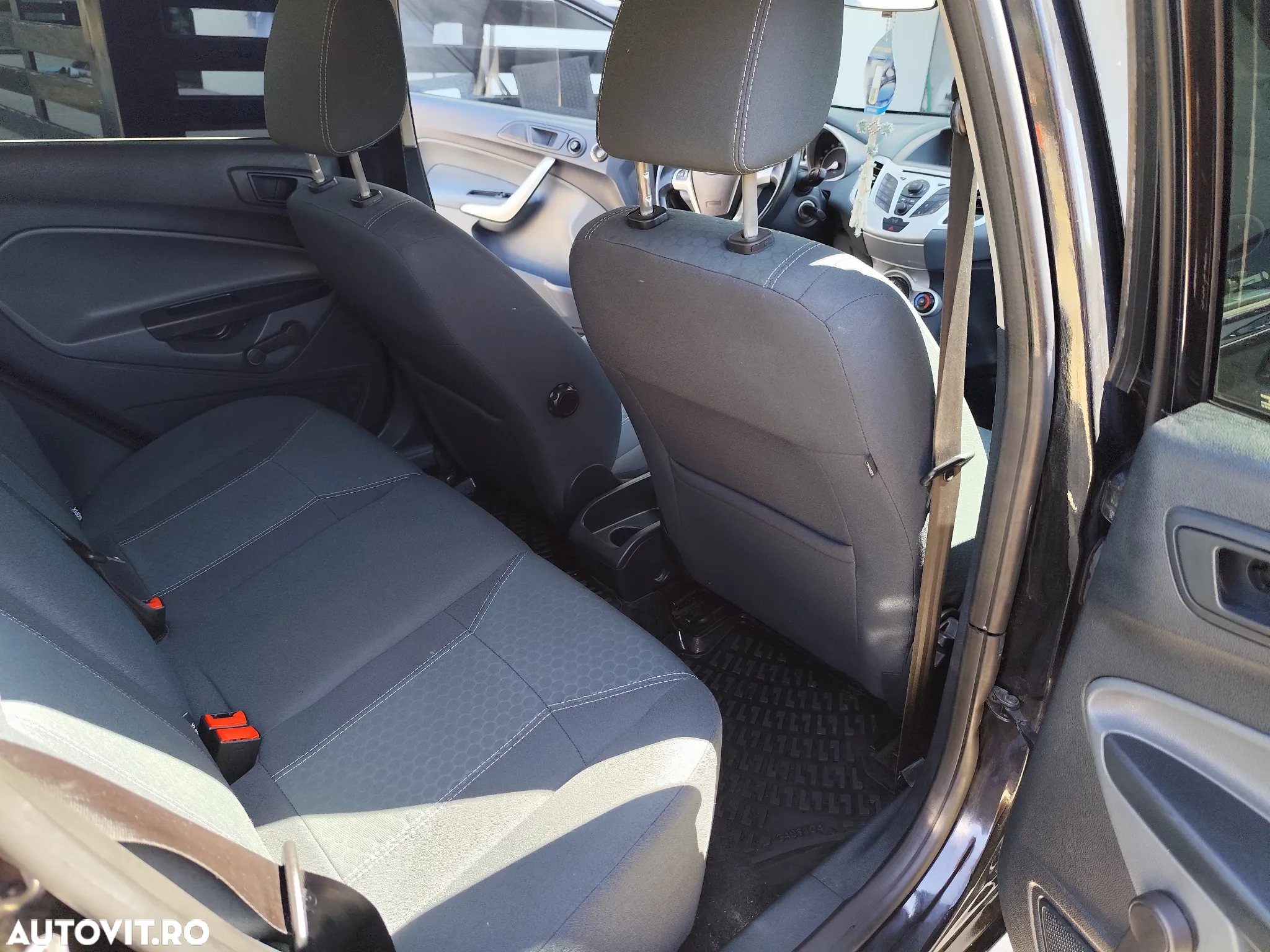 Ford Fiesta 1.4 TDCI Titanium - 4