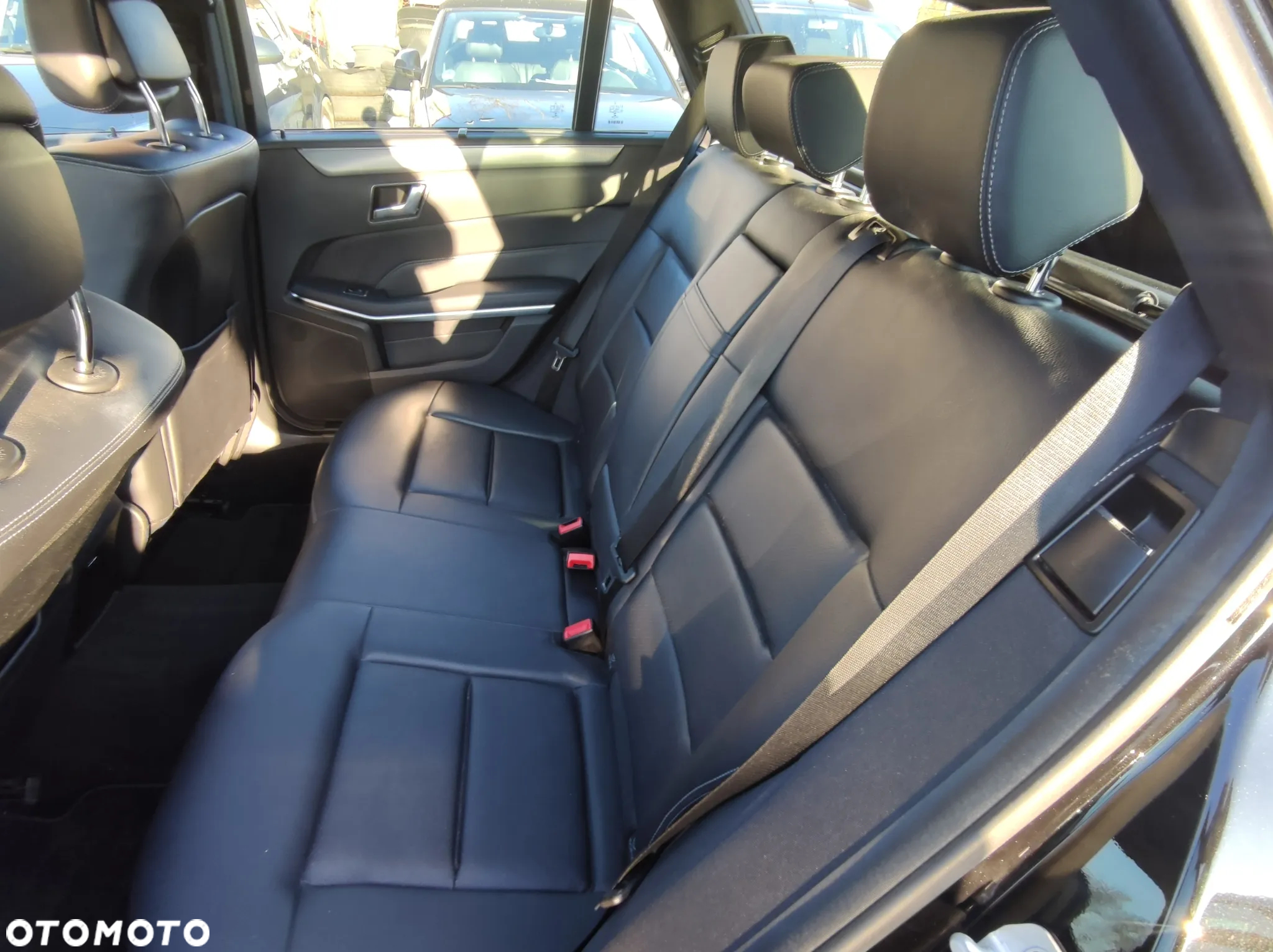 Mercedes-Benz Klasa E 250 Elegance - 21