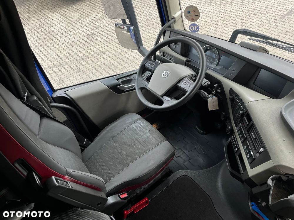 Volvo FH 500 EURO 6 / SPROWADZONY/ SERWISOWANY/KLIMA POSTOJOWA/DWA ZBIORNIKI - 9