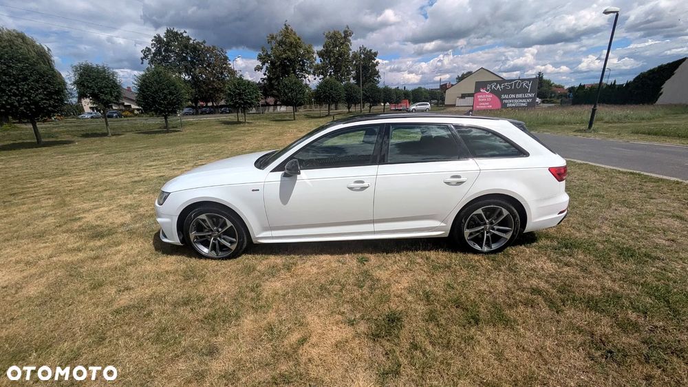 Audi A4 Avant 2019 photo 2
