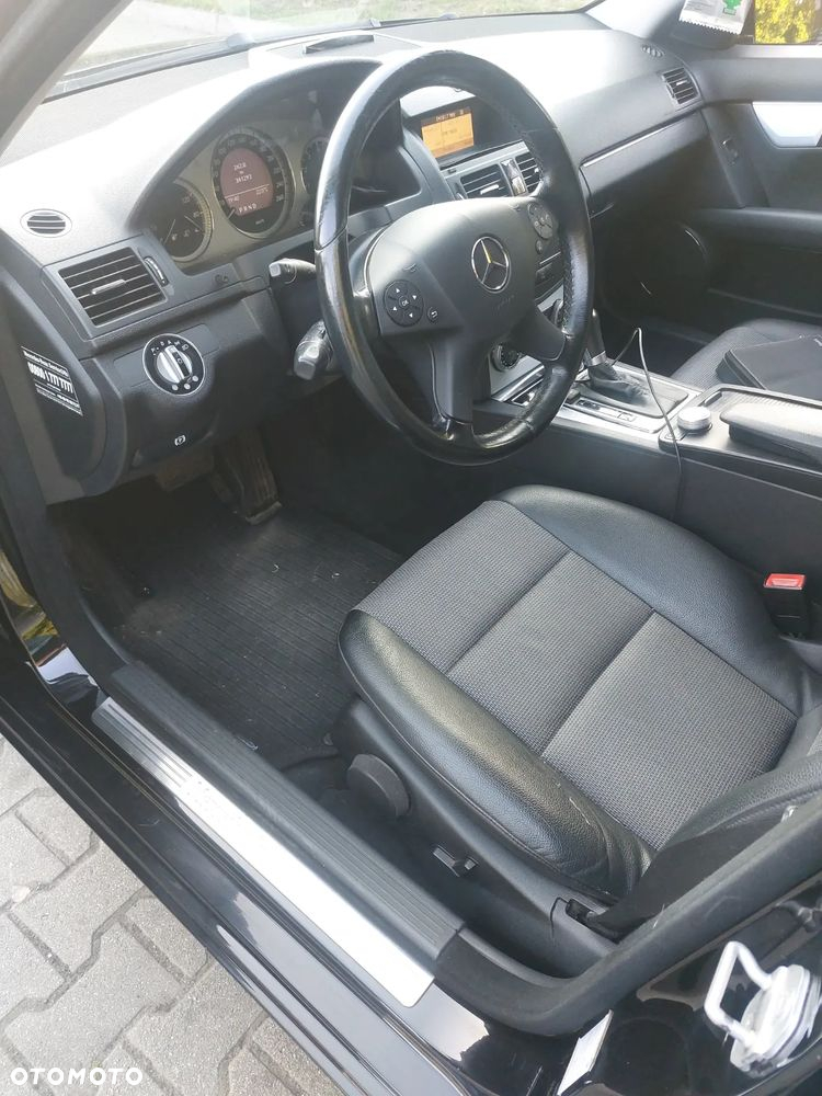 Mercedes-Benz Klasa C 180 T Kompressor Automatik - 14