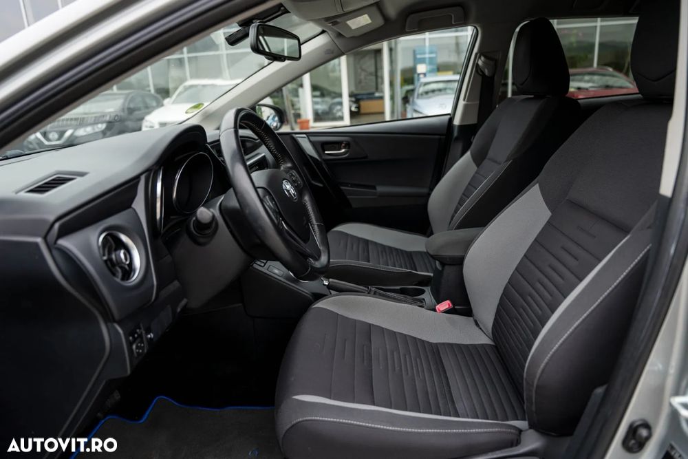 Toyota Auris 1.8 VVT-i Hybrid Automatik Touring Sports Edition - 11