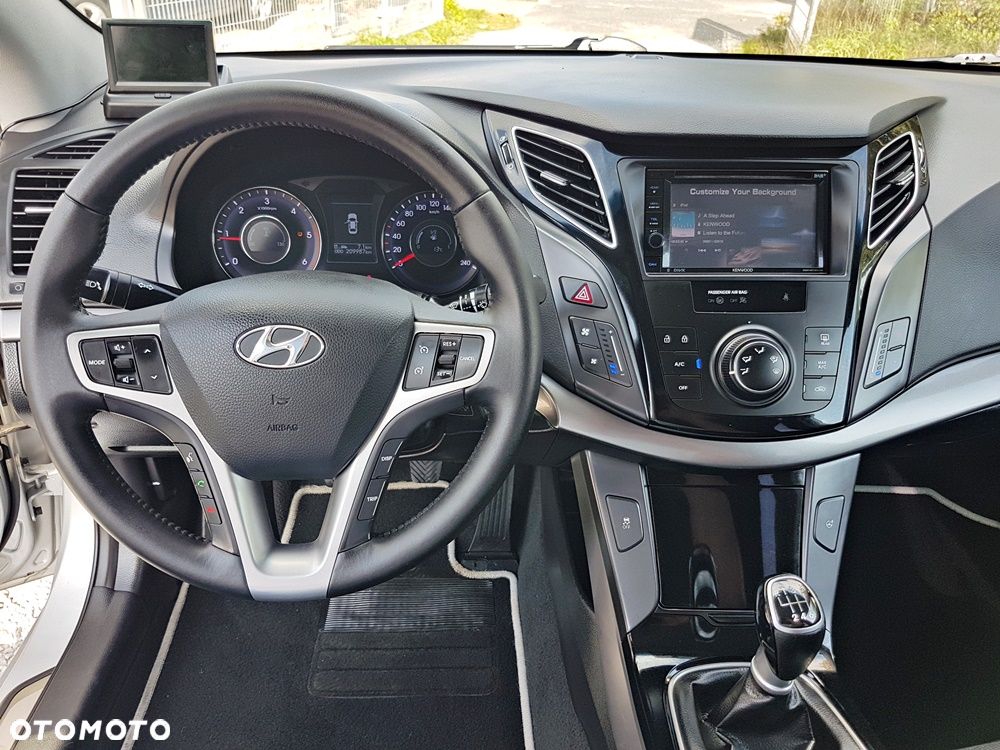 Hyundai i40 i40cw 1.7 CRDi Fifa World Cup Edition - 19