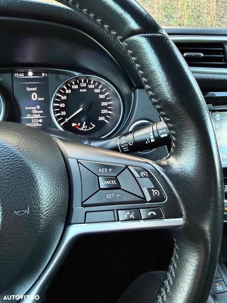 Nissan Qashqai 1.5 DCI N-Connecta - 25