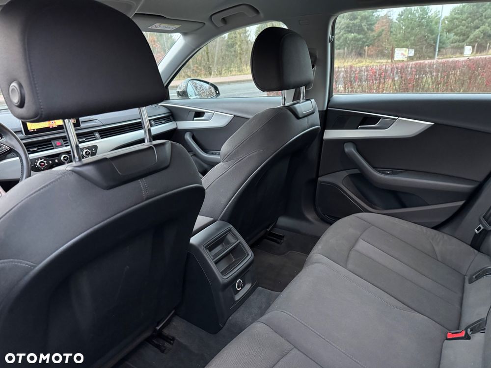 Audi A4 Avant 2.0 TFSI ultra S tronic design - 33