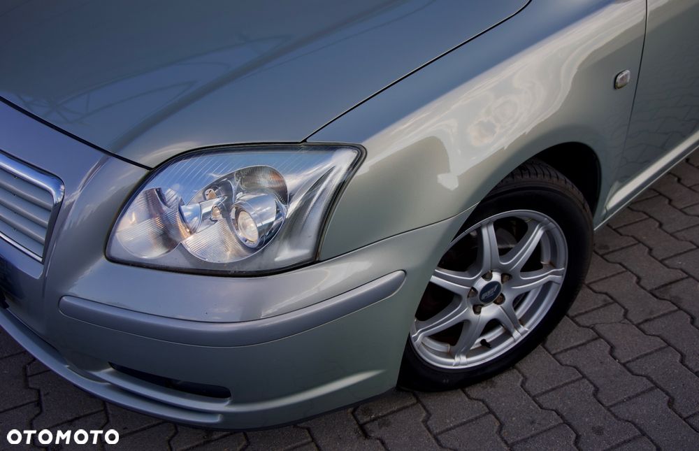 Toyota Avensis 1.8 VVT-i Combi Team - 7