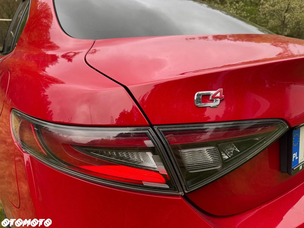 Alfa Romeo Giulia 2.0 Turbo Competizione Q4 - 19