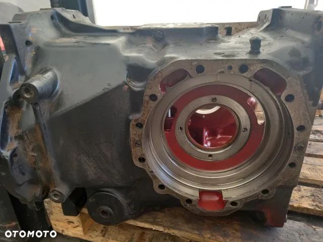 Obudowa tylnego mostu 220163A1 346539A1 Case MX100C - 11