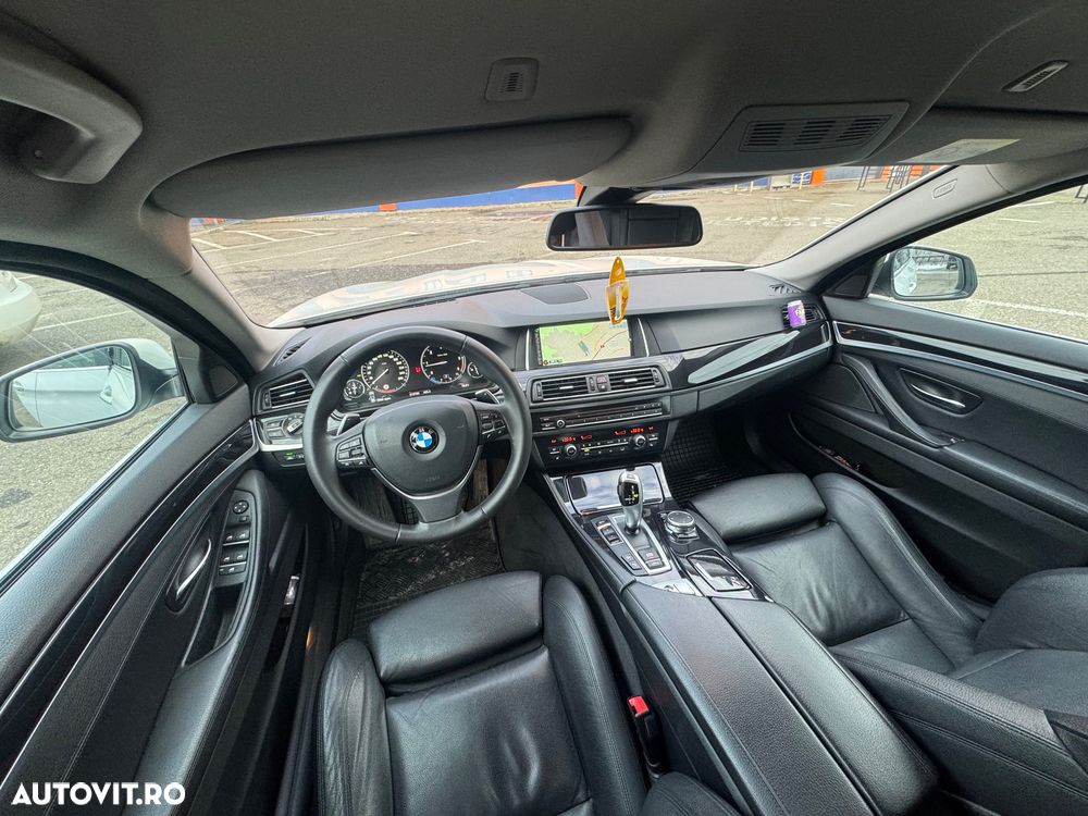 BMW Seria 5 520d xDrive AT - 3