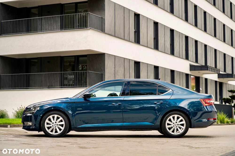 Skoda Superb 1.6 TDI DSG Style - 21
