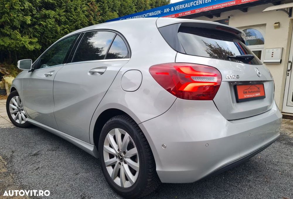 Mercedes-Benz A 180 7G-DCT - 4