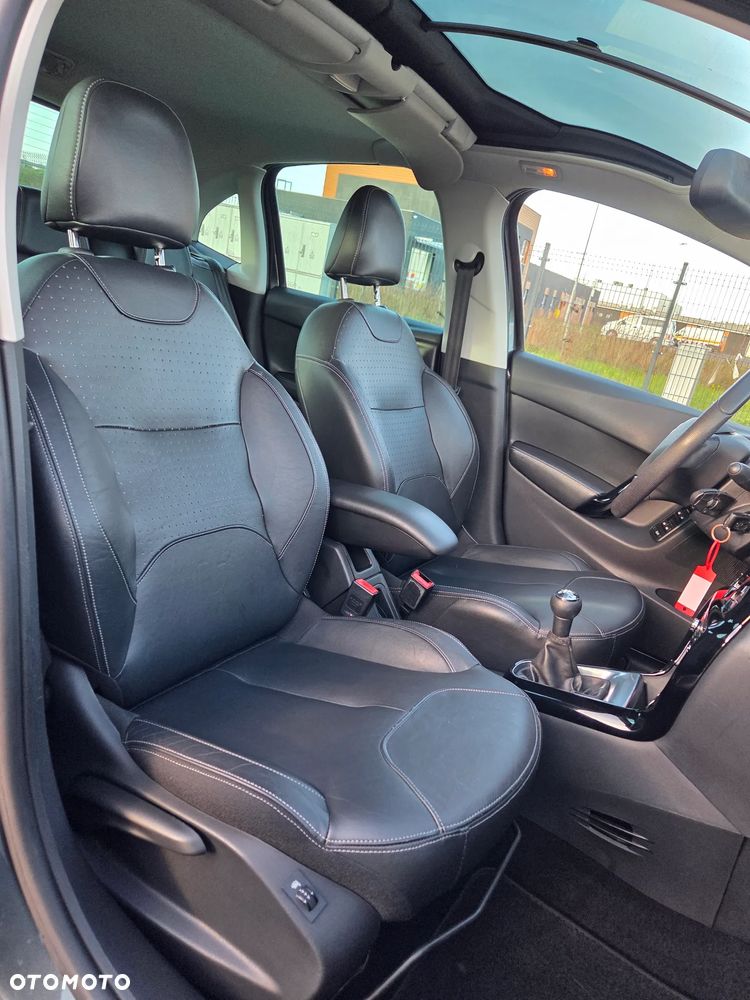 Citroën C3 Pure Tech (VTi) 82 Exclusive - 28